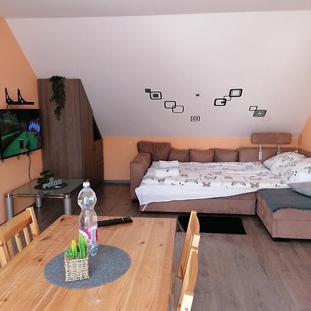 אגר Zita Apartman מראה חיצוני תמונה